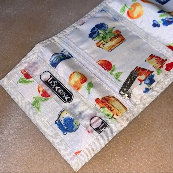 Vintage LeSportsac Farmstand Fruit Flowers 3pcs Bag Purse Pouch Wallet - Picture 11 of 15